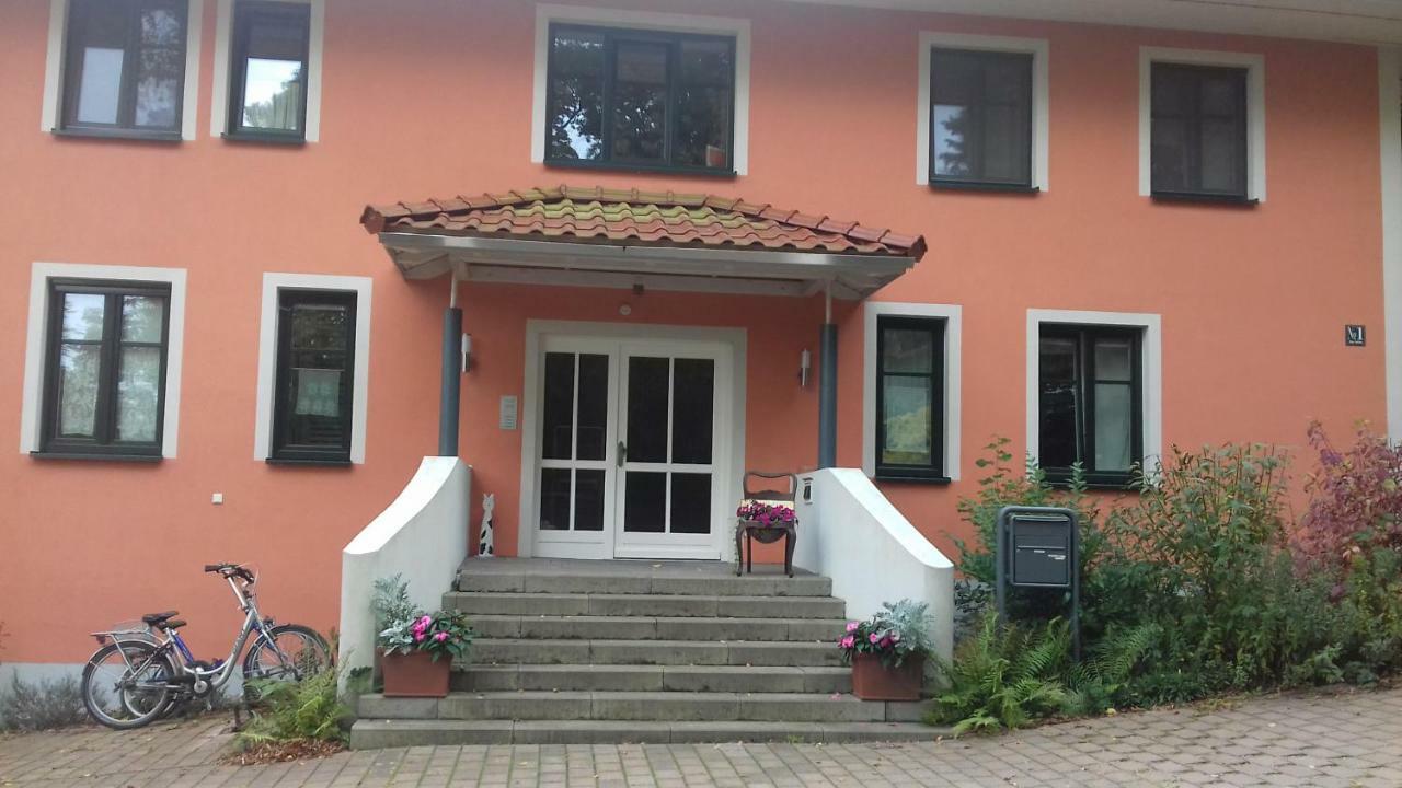 Fewo 2 Ferienwohnung Waren Mueritz - Haus Buchen Am Tiefwarensee - 2 Zi Kültér fotó